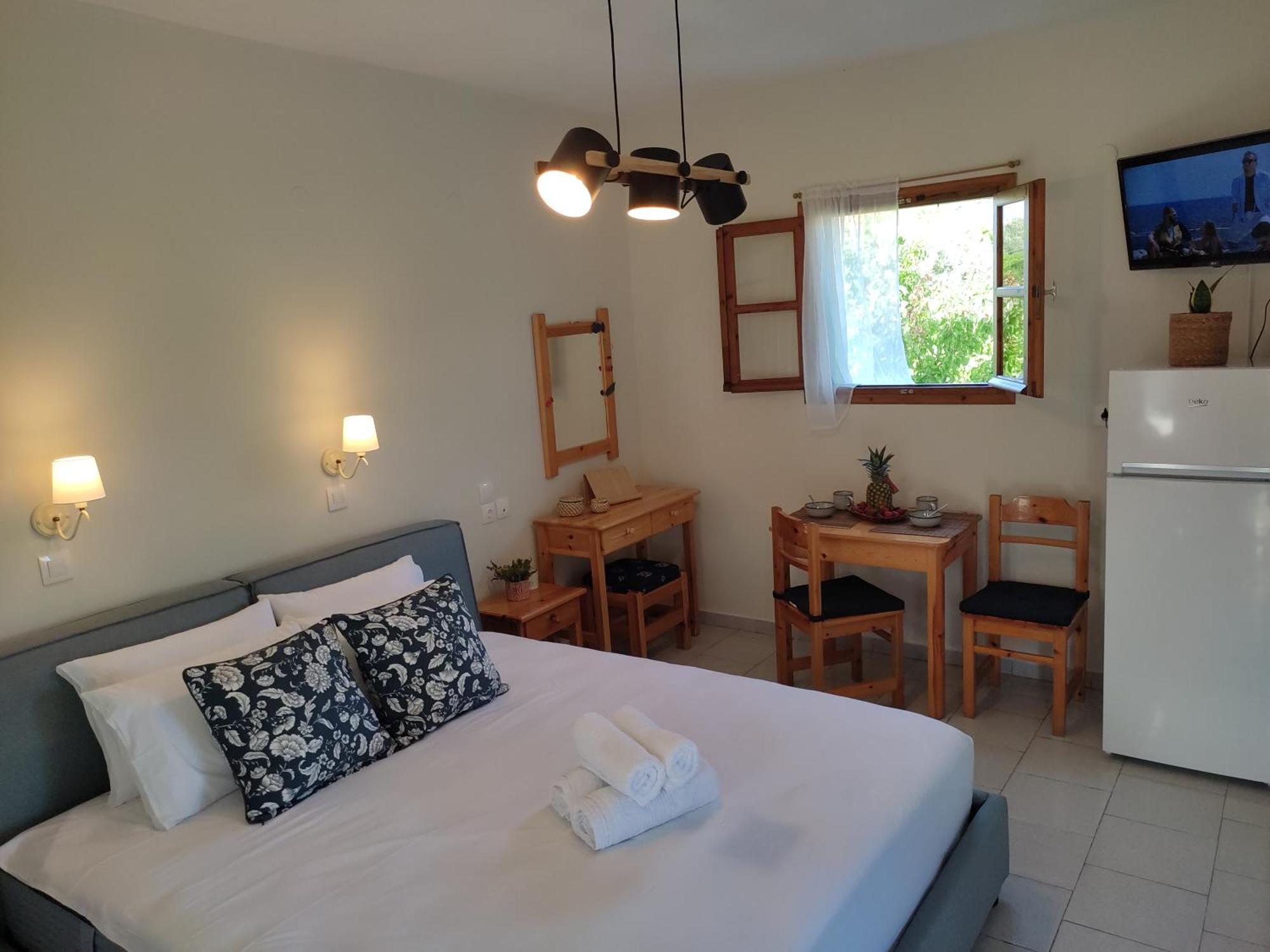 Dafnes Hotel Skopelos Town Exterior photo